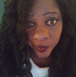 Meet your Posher, Loretta